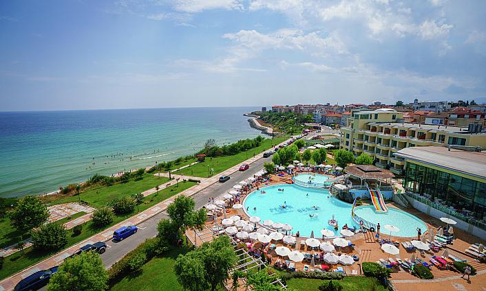 Perla Beach