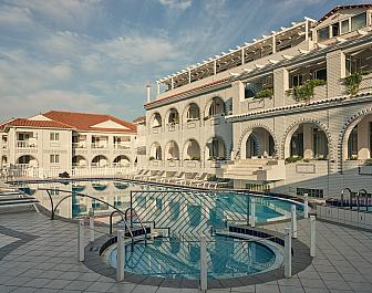 Hotel s bazénem